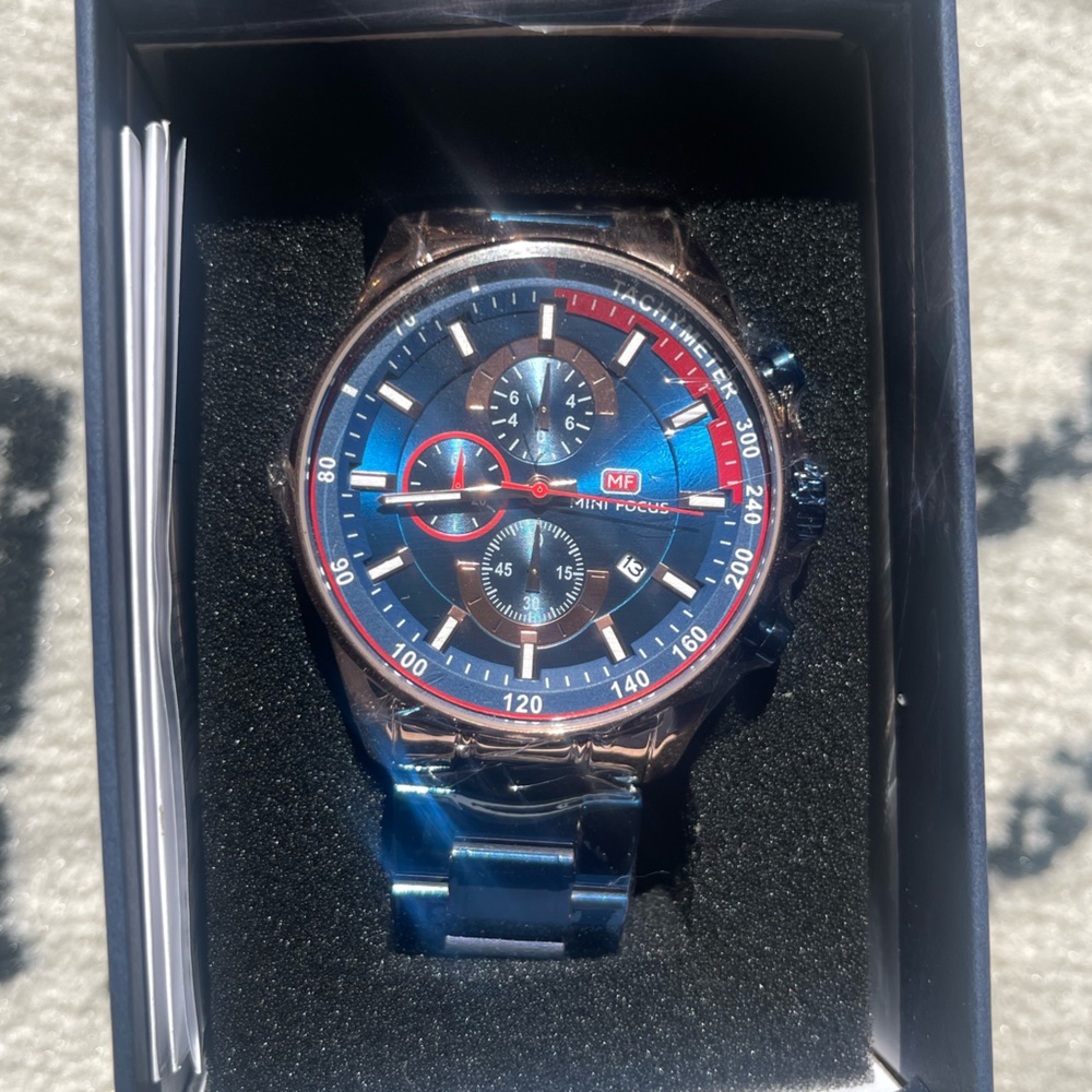 NWT! Grayson Chronograph Watch - Picture 3 of 4